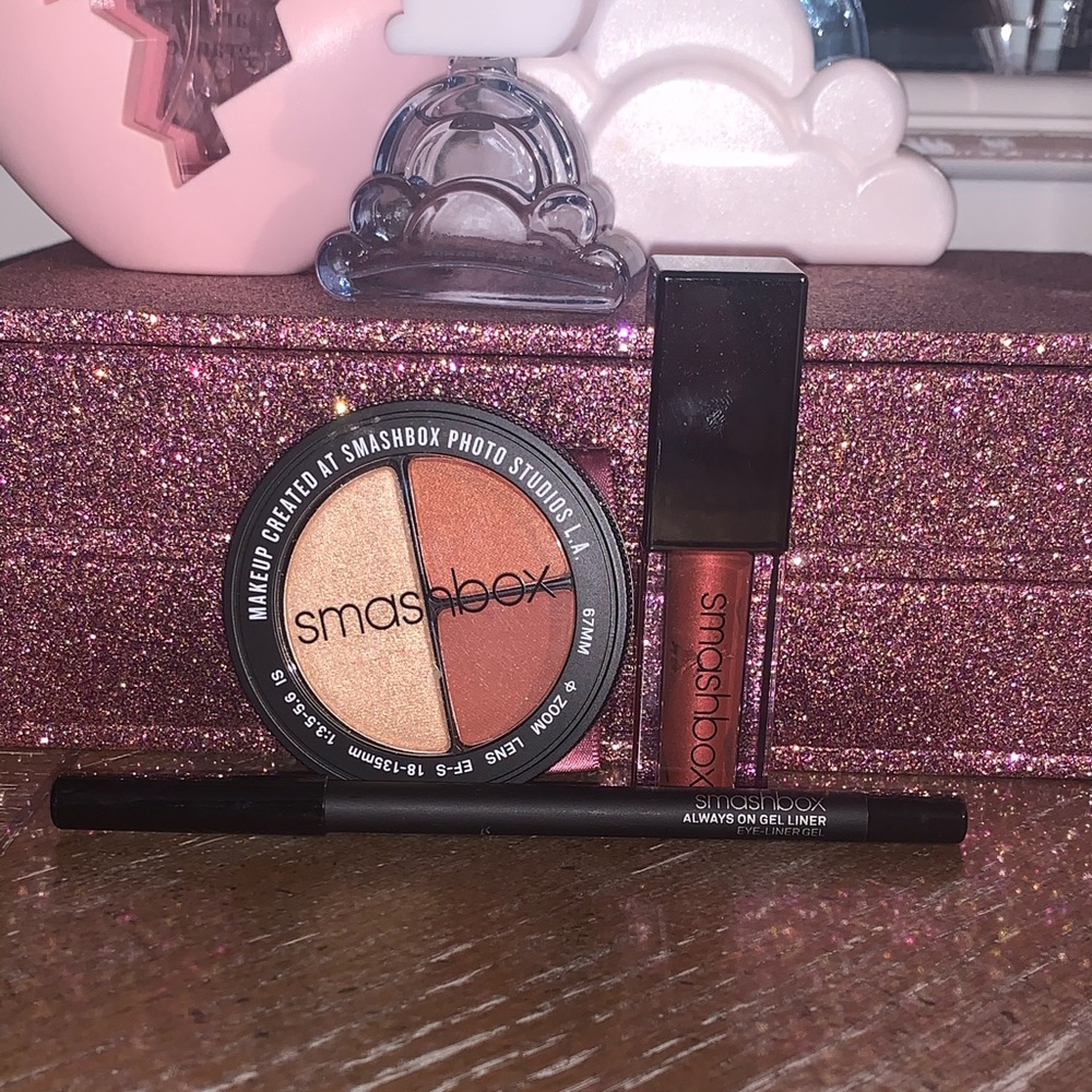 Smash box ablaze eyeshadow, eyeliner,lipstick trio